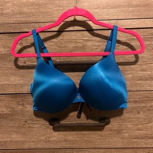 Victoria’s Secret so obsessed push up bra. Such a pretty jewel tone blue!